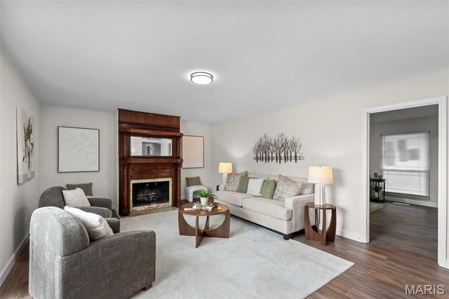 1494 Royal Springs Drive, Sunset Hills, MO 63122