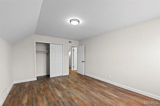 1494 Royal Springs Drive, Sunset Hills, MO 63122