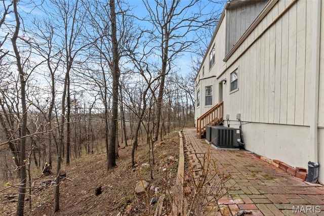 1494 Royal Springs Drive, Sunset Hills, MO 63122