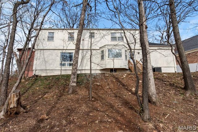 1494 Royal Springs Drive, Sunset Hills, MO 63122