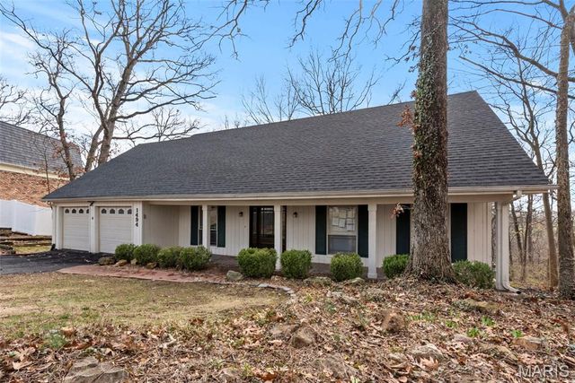 1494 Royal Springs Drive, Sunset Hills, MO 63122