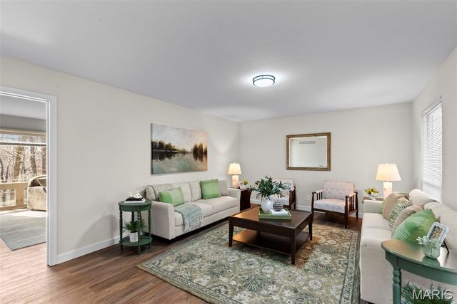 1494 Royal Springs Drive, Sunset Hills, MO 63122