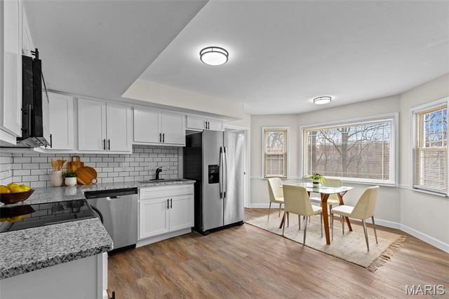 1494 Royal Springs Drive, Sunset Hills, MO 63122