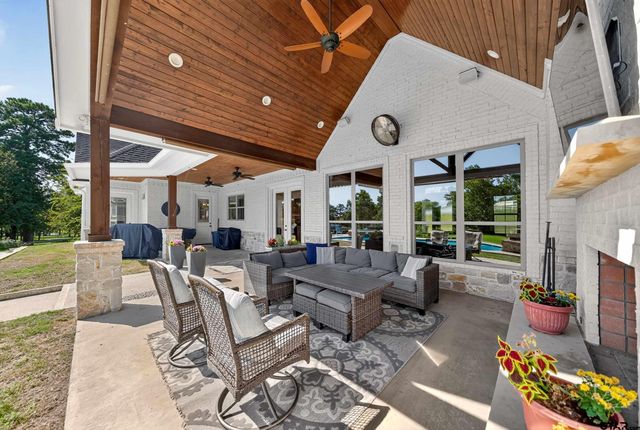 11855 County Road 1169, Tyler, TX 75703