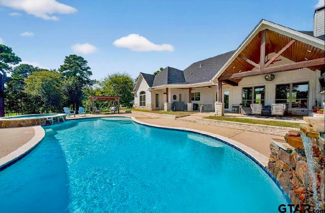 11855 County Road 1169, Tyler, TX 75703