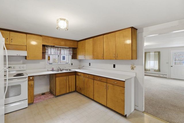 20 Sage Street, Bennington, VT 05257