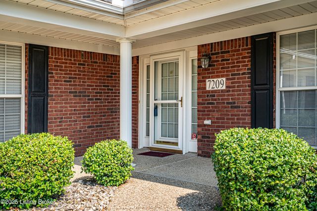 7209 Briscoe Vista Way, Louisville, KY 40228
