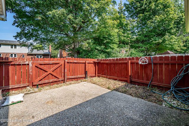 7209 Briscoe Vista Way, Louisville, KY 40228