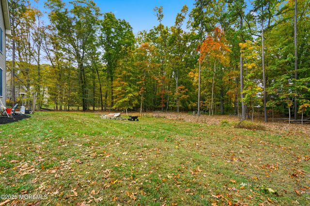 12 Risa Benjamin Way, Freehold, NJ 07728