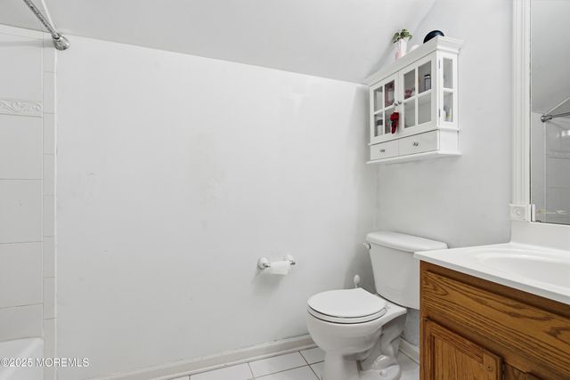 12 Risa Benjamin Way, Freehold, NJ 07728