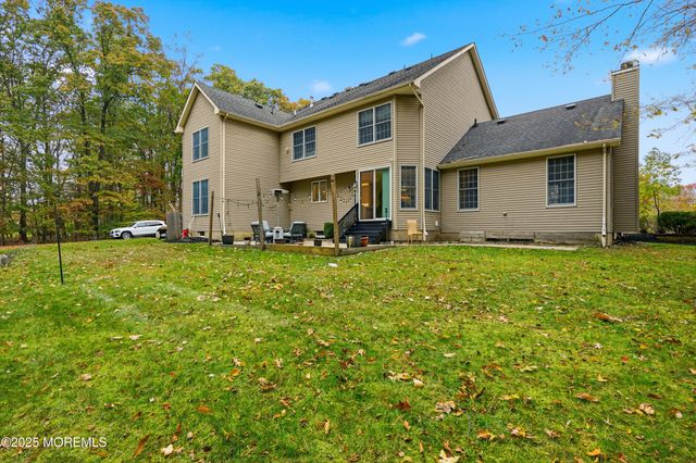 12 Risa Benjamin Way, Freehold, NJ 07728