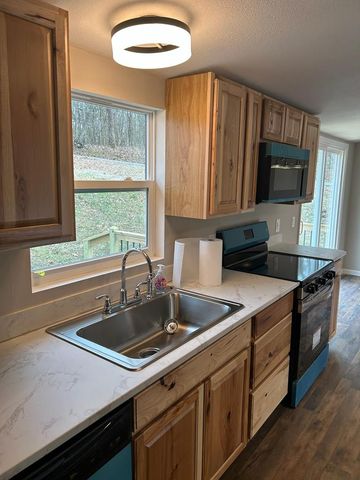 612 Wooded Hills Drive, Dalton, GA 30721