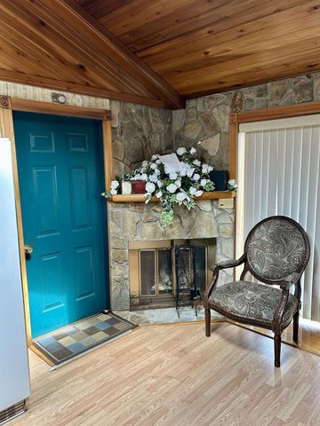 309 Sansom Ave., Wayne, WV 25570