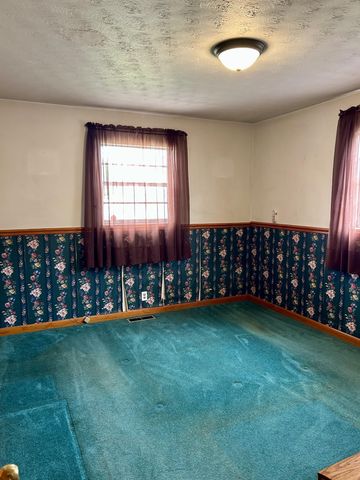 309 Sansom Ave., Wayne, WV 25570