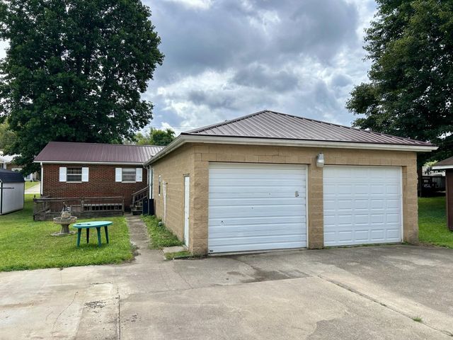 309 Sansom Ave., Wayne, WV 25570