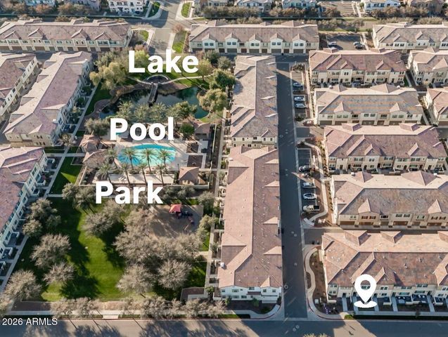 1850 E BERNIE Lane 102, Gilbert, AZ 85295