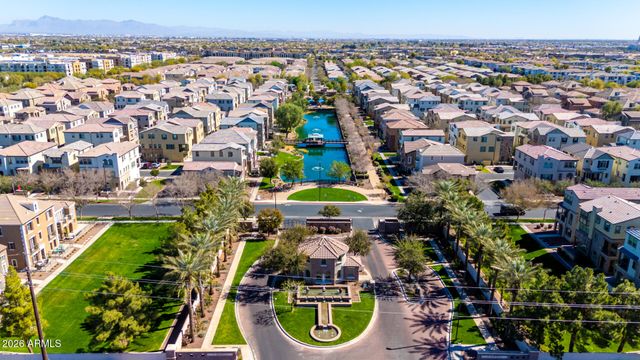 1850 E BERNIE Lane 102, Gilbert, AZ 85295