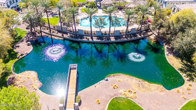 1850 E BERNIE Lane 102, Gilbert, AZ 85295