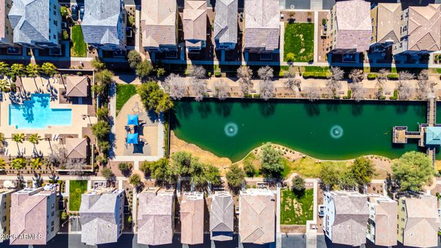 1850 E BERNIE Lane 102, Gilbert, AZ 85295