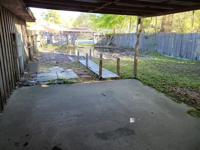 21788 Interstate Highway 10, Vidor, TX 77662