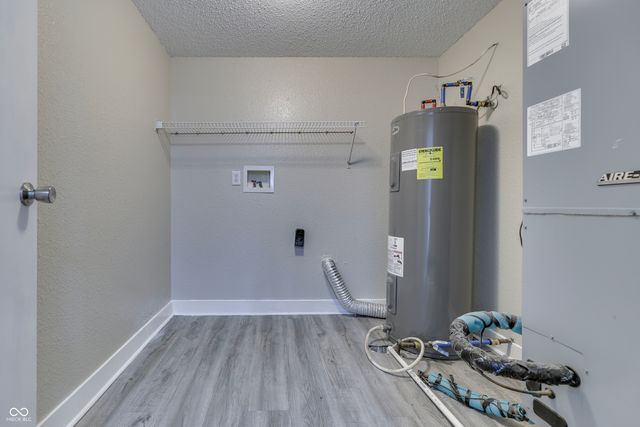 2886 Fieldstone Court, Franklin, IN 46131