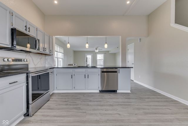 2886 Fieldstone Court, Franklin, IN 46131