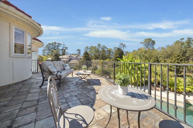 6 Kings Lake Estates Boulevard, Kingwood, TX 77346