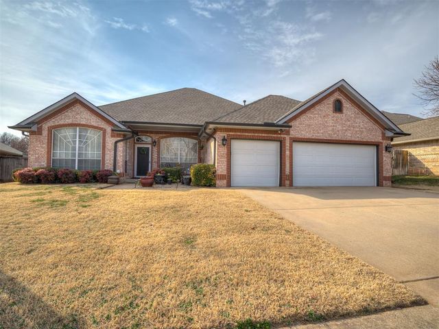 2504 Harrington Court, Norman, OK 73069