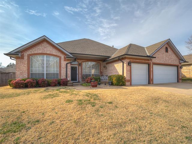 2504 Harrington Court, Norman, OK 73069
