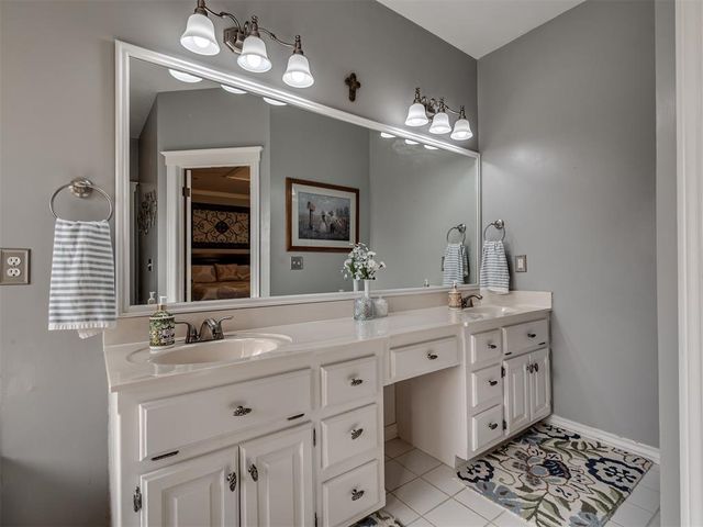 2504 Harrington Court, Norman, OK 73069