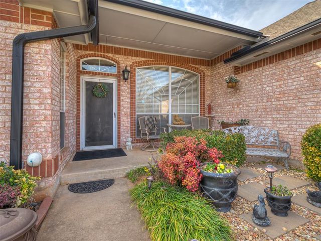 2504 Harrington Court, Norman, OK 73069