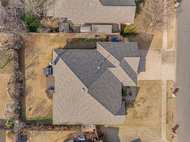 2504 Harrington Court, Norman, OK 73069