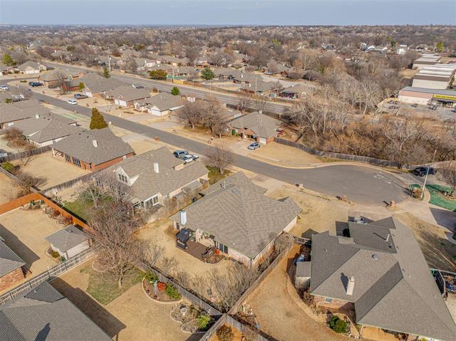 2504 Harrington Court, Norman, OK 73069