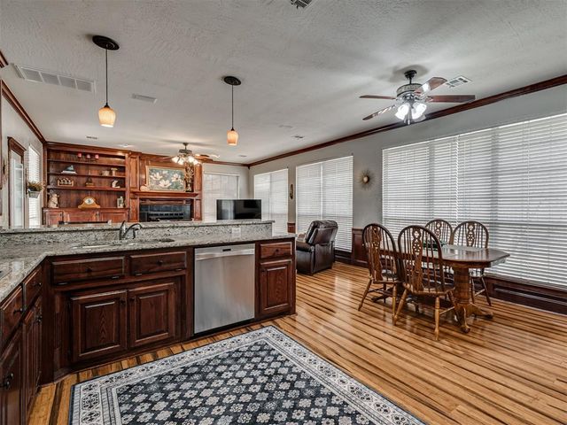 2504 Harrington Court, Norman, OK 73069