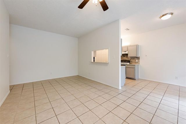 9100 Mountain Ridge DR 105, Austin, TX 78759