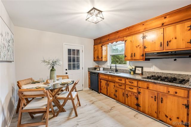 2703 Norfolk St, Hopewell, VA 23860