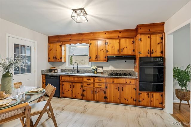 2703 Norfolk St, Hopewell, VA 23860