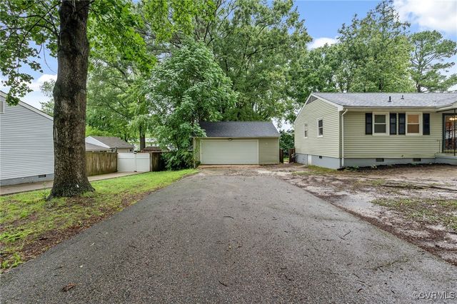 2703 Norfolk St, Hopewell, VA 23860