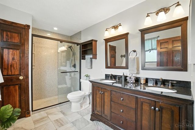 6880 Rackview Road, Green Twp, OH 45248