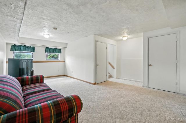 6880 Rackview Road, Green Twp, OH 45248