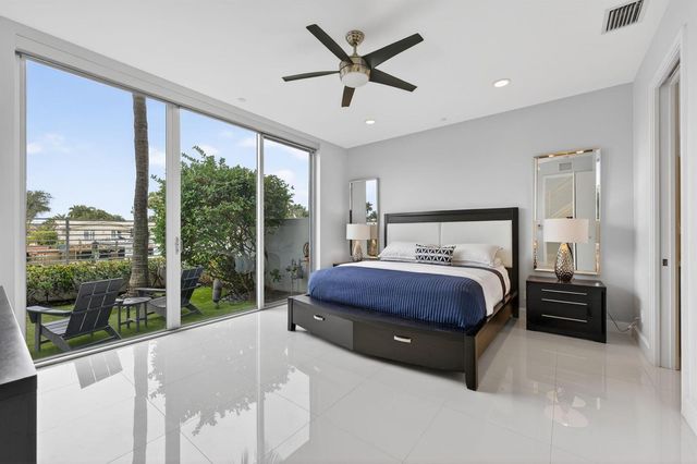 2743 NE 1st Street, Pompano Beach, FL 33062
