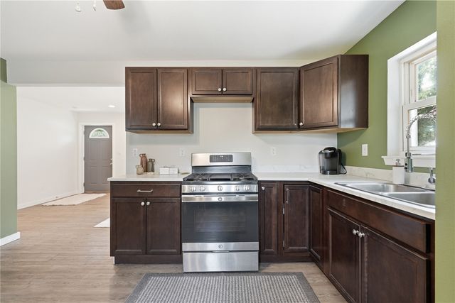 4432 Sherman Street NE, Cedar Rapids, IA 52402