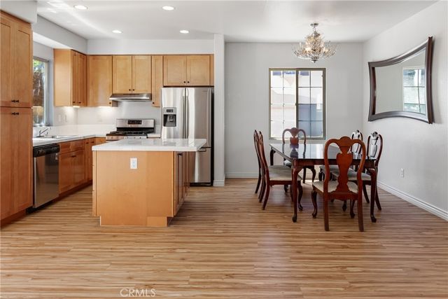 9193 Burnet Avenue, North Hills, CA 91343
