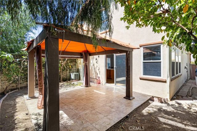 9193 Burnet Avenue, North Hills, CA 91343