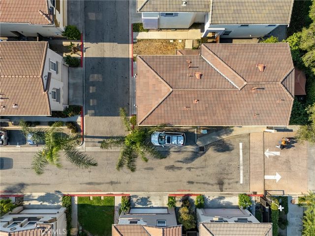 9193 Burnet Avenue, North Hills, CA 91343