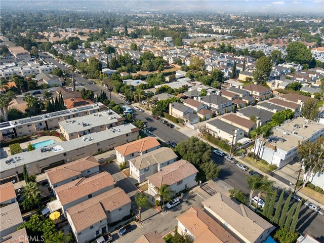 9193 Burnet Avenue, North Hills, CA 91343