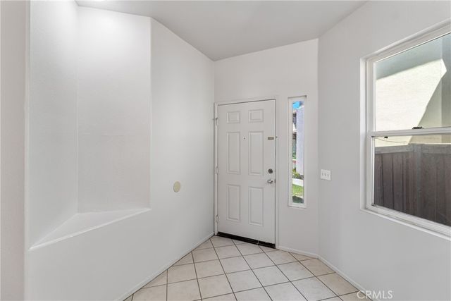 9193 Burnet Avenue, North Hills, CA 91343