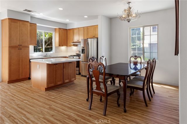 9193 Burnet Avenue, North Hills, CA 91343