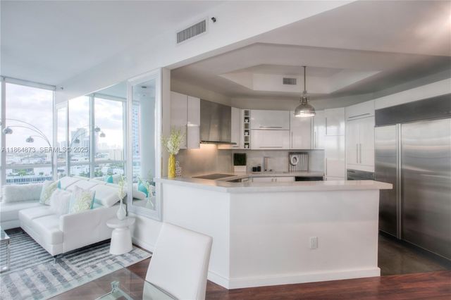 100 S Pointe Drive 1501, Miami Beach, FL 33139