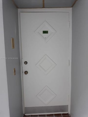 329 SE 3rd St 305S, Hallandale Beach, FL 33009